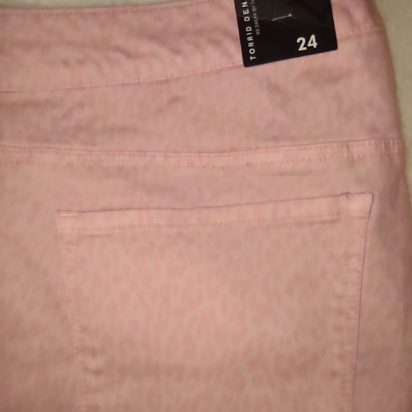 NWT Torrid Stiletto Ankle zip PINK LPRD size 24 - Picture 8 of 9